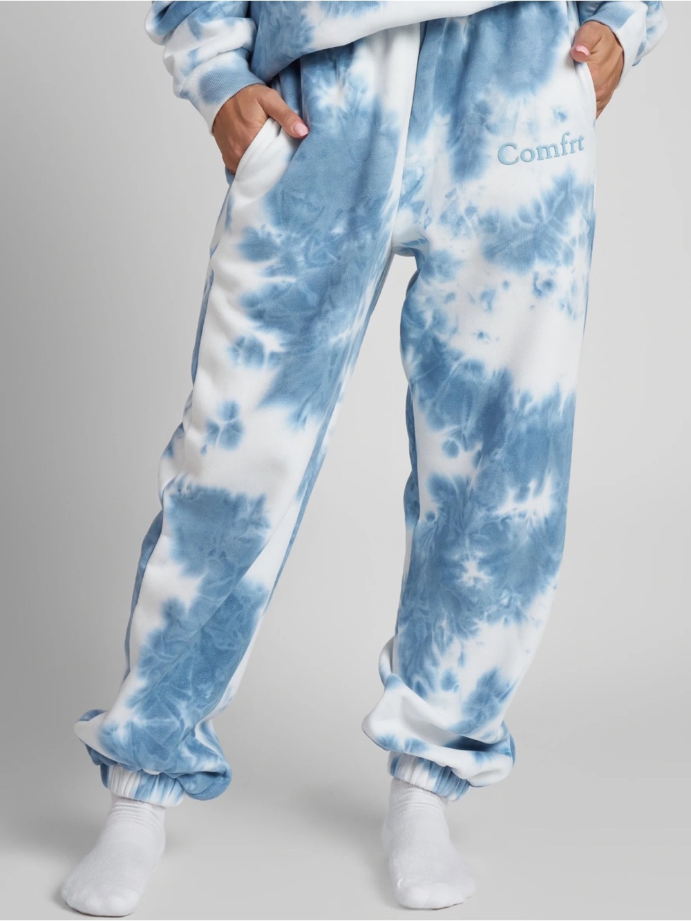 Women’s Comfort Tie-Dye Track Pants - Blue & White